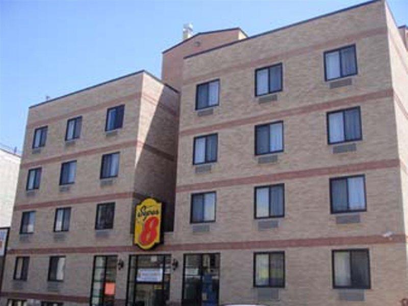 ניו יורק Super 8 By Wyndham Brooklyn / Park Slope Hotel מראה חיצוני תמונה