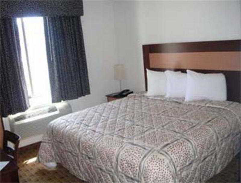 ניו יורק Super 8 By Wyndham Brooklyn / Park Slope Hotel מראה חיצוני תמונה